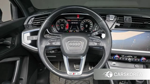 Audi Q3 (F3) 2023 Серый из Кореи, фото 6