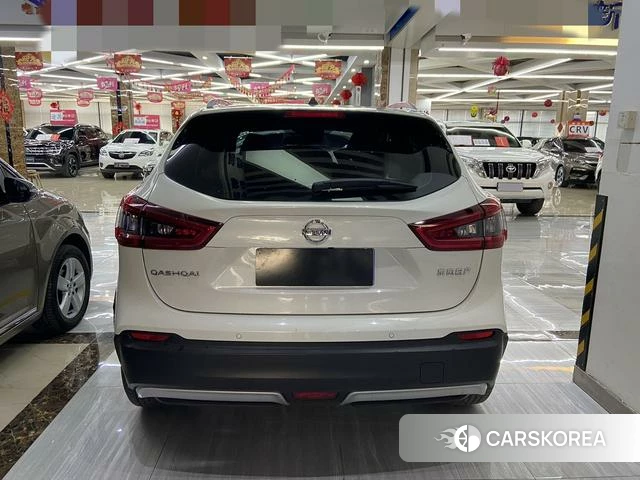 Nissan Qashqai 2022 Белый из Китая, фото 6