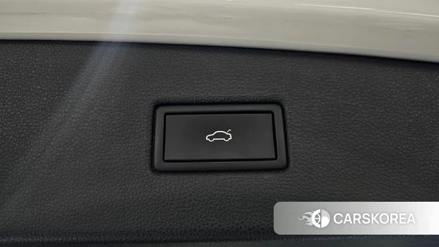 Volkswagen Tiguan second Generation 2021 Белый из Кореи, фото 6