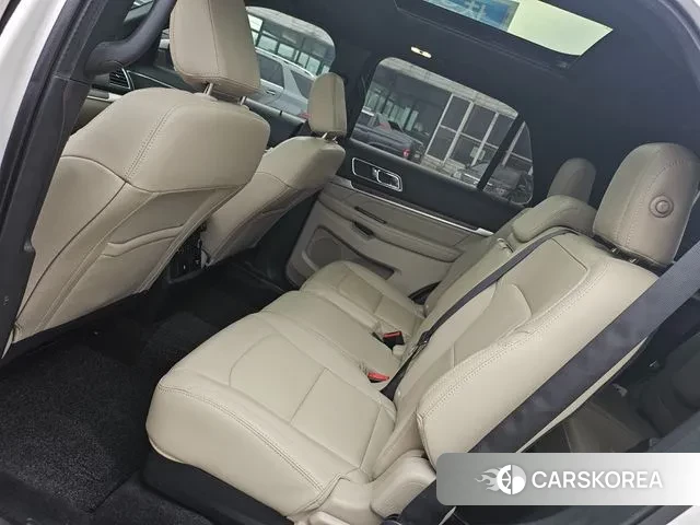 Ford Explorer 2018 Белый из Кореи, фото 6