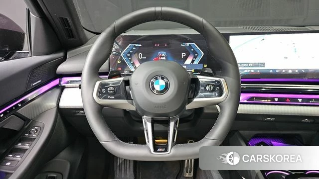 BMW 5 Series (G60) 2025 Серый из Кореи, фото 6