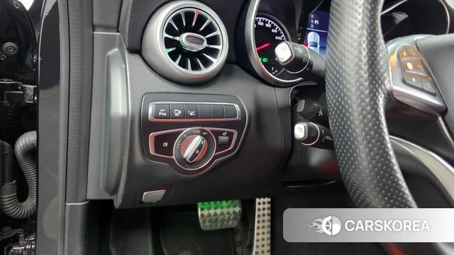 Mercedes-Benz C-Class W205 2018 Черный из Кореи, фото 6