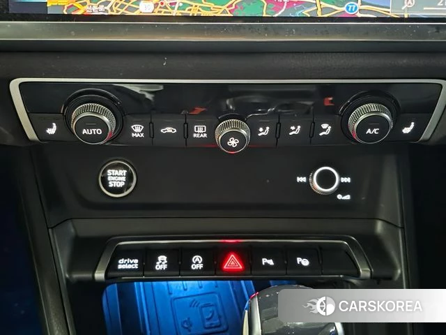 Audi Q3 (F3) 2022 Белый из Кореи, фото 6