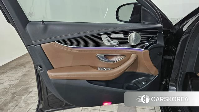 Mercedes-Benz E-Class W213 2022 Серый из Кореи, фото 6