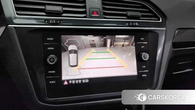 Volkswagen Tiguan second Generation 2022 Белый из Кореи, фото 6