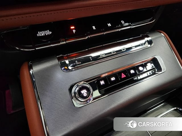 Lincoln Aviator 2nd generation 2024 Белый из Кореи, фото 6