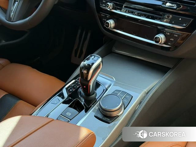 BMW M5 2022 Темно-серый из Китая, фото 6
