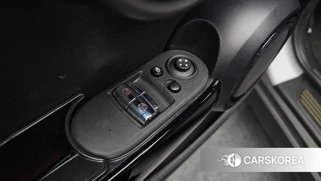 Mini Cooper Electric 2023 Белый из Кореи, фото 6