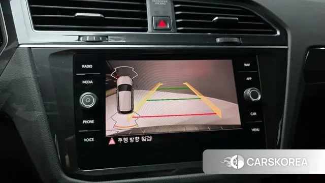 Volkswagen Tiguan second Generation 2021 Белый из Кореи, фото 6