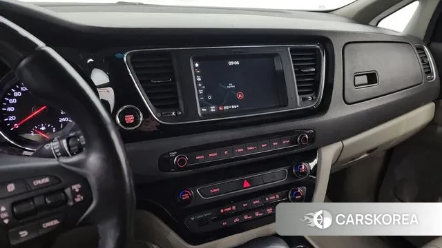 Kia All New Carnival 2018 Белый из Кореи, фото 6