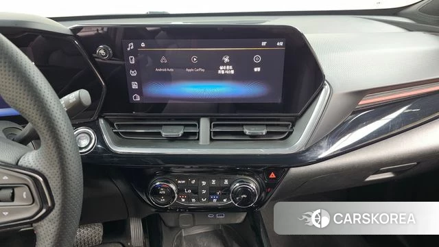 Chevrolet (GM Daewoo) Trax Crossover 2023 Белый из Кореи, фото 6