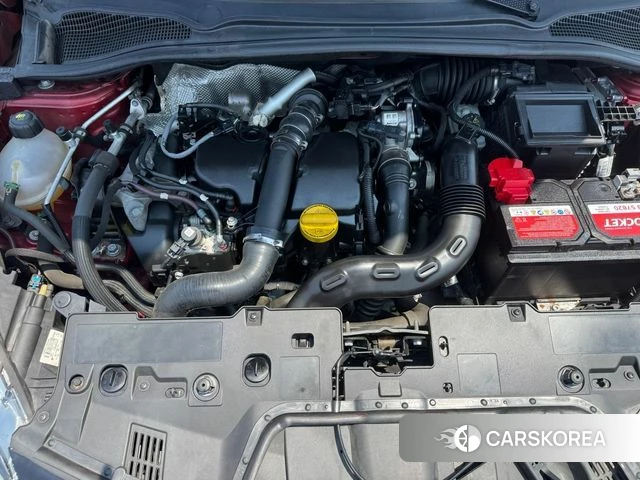 Renault Korea (Samsung) Clio 2019 Красный из Кореи, фото 6