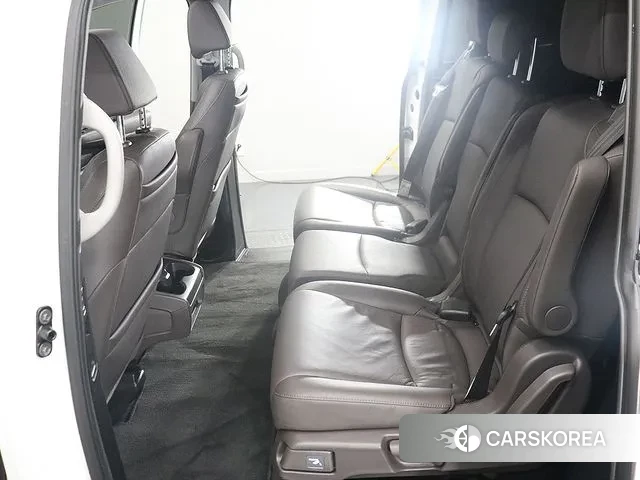 Honda Odyssey 2020 Белый из Кореи, фото 6
