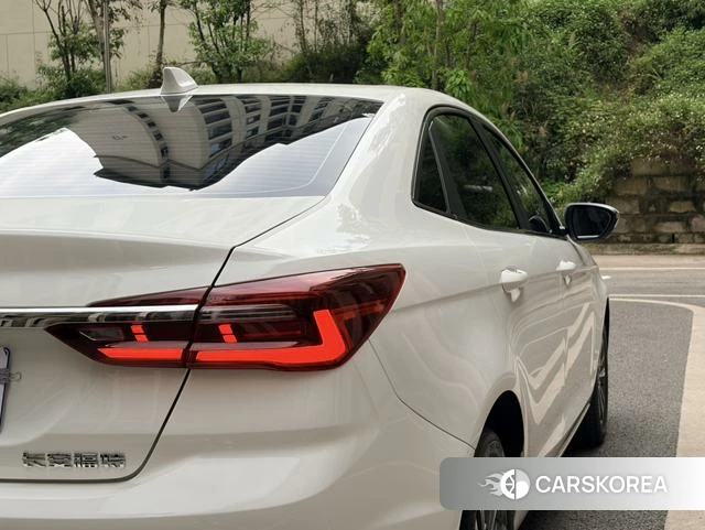 Ford Forrest 2022 Белый из Китая, фото 6