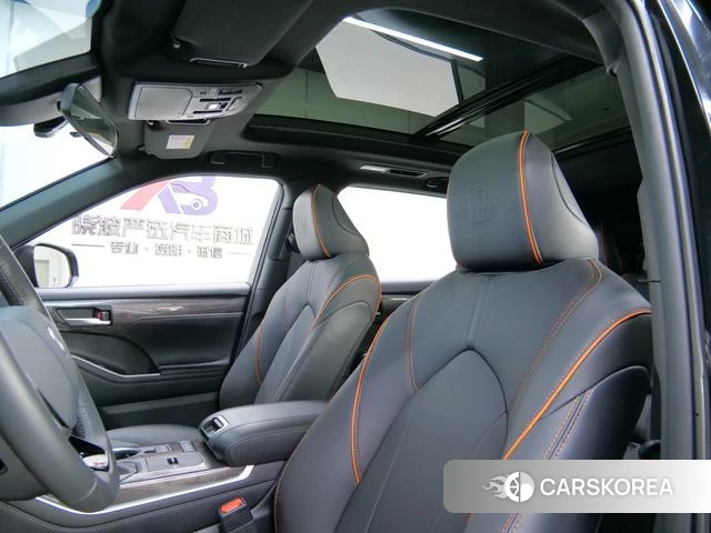 Toyota Crown Lufang 2025 Черный из Китая, фото 6