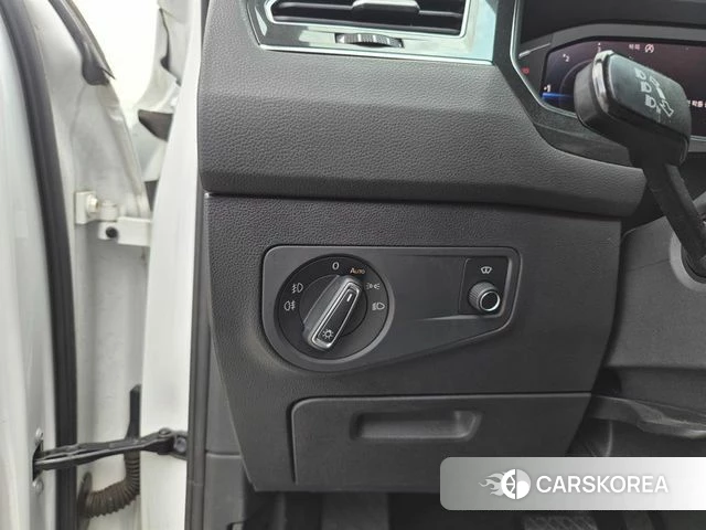 Volkswagen Tiguan Allspace 2020 Белый из Кореи, фото 6