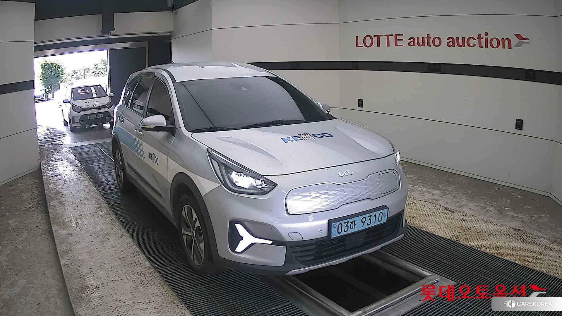 Kia Niro Plus 2023 Sparkling Silver из Кореи, фото 6