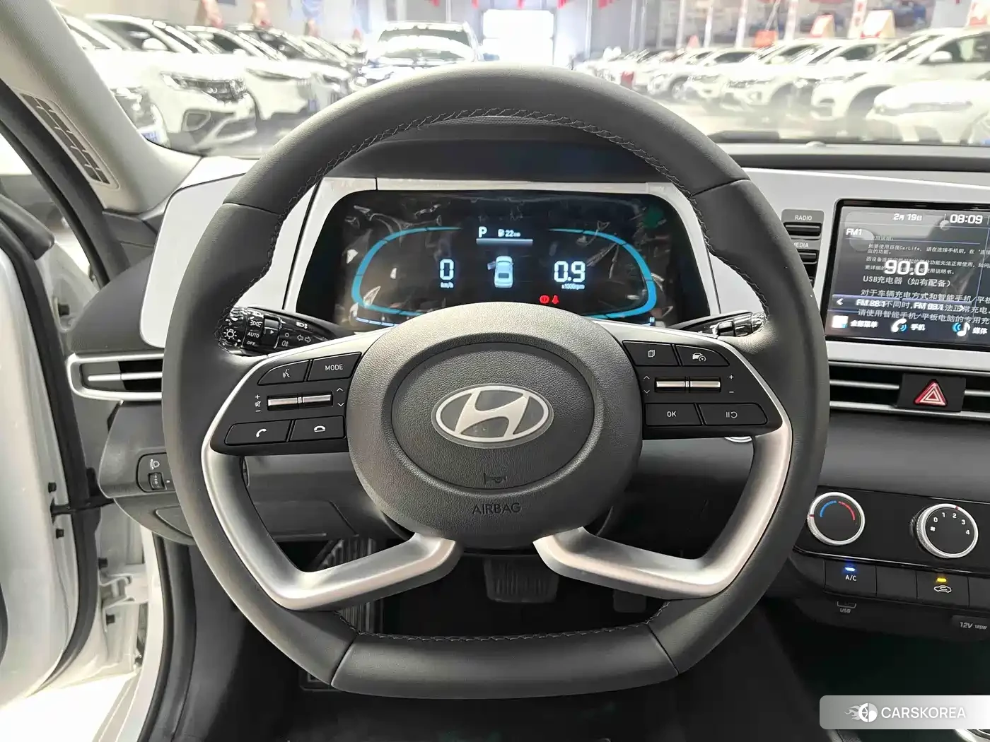 Hyundai Elantra 2026 Белый из Китая, фото 6