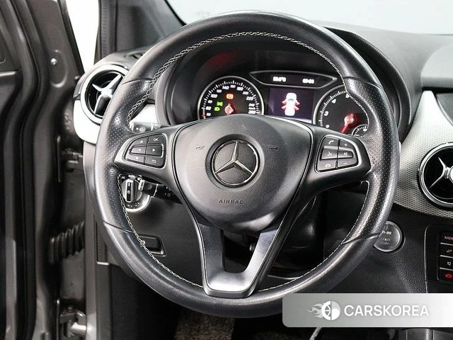 Mercedes-Benz B-Class W246 2018 Серый из Кореи, фото 6