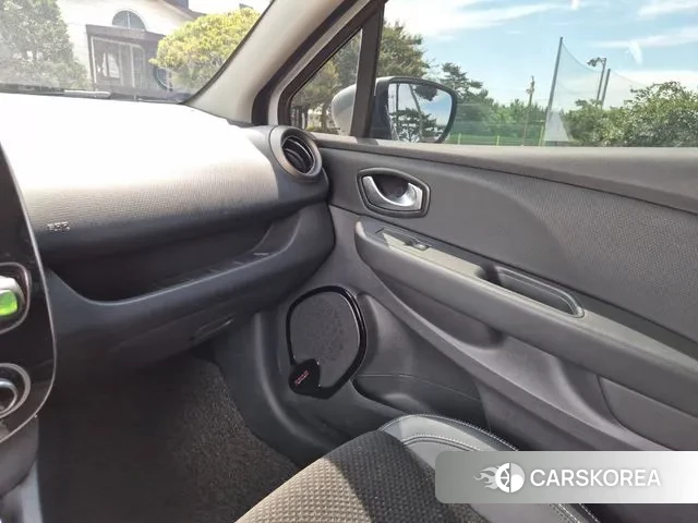 Renault Korea (Samsung) Clio 2018 Белый из Кореи, фото 6