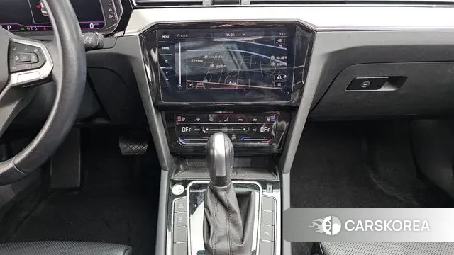 Volkswagen Passat GT (B8) 2022 Белый из Кореи, фото 6