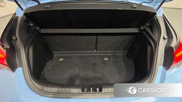 Hyundai Veloster (JS) 2018 Светло-серебряный цвет из Кореи, фото 6
