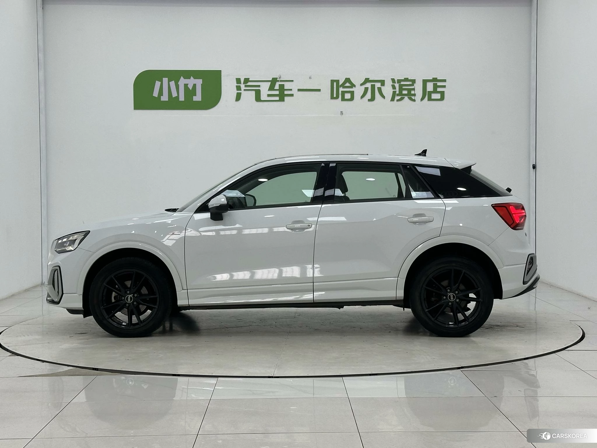 Audi Q2L 2021 Белый из Китая, фото 6