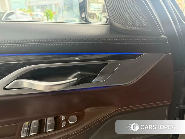 BMW 7 series 2021 Черный из Китая, фото 6