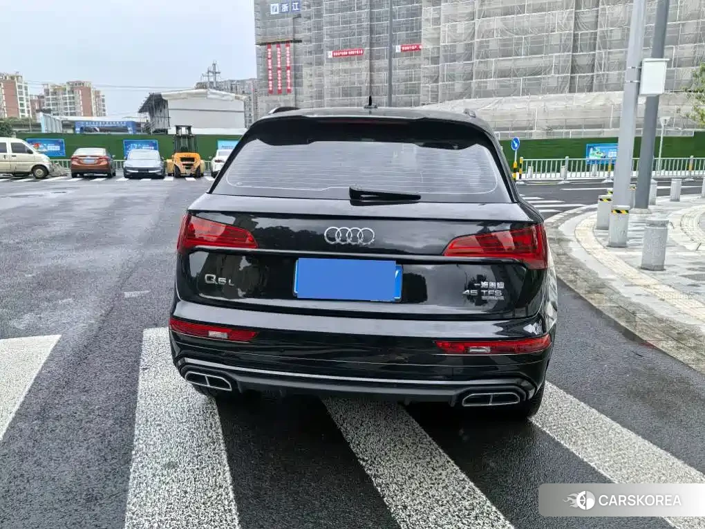 Audi Q5L 2026 Черный из Китая, фото 6