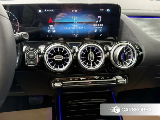 Mercedes-Benz GLA 2023 Белый из Китая, фото 6