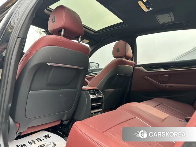 BMW 5 series 2024 Черный из Китая, фото 6