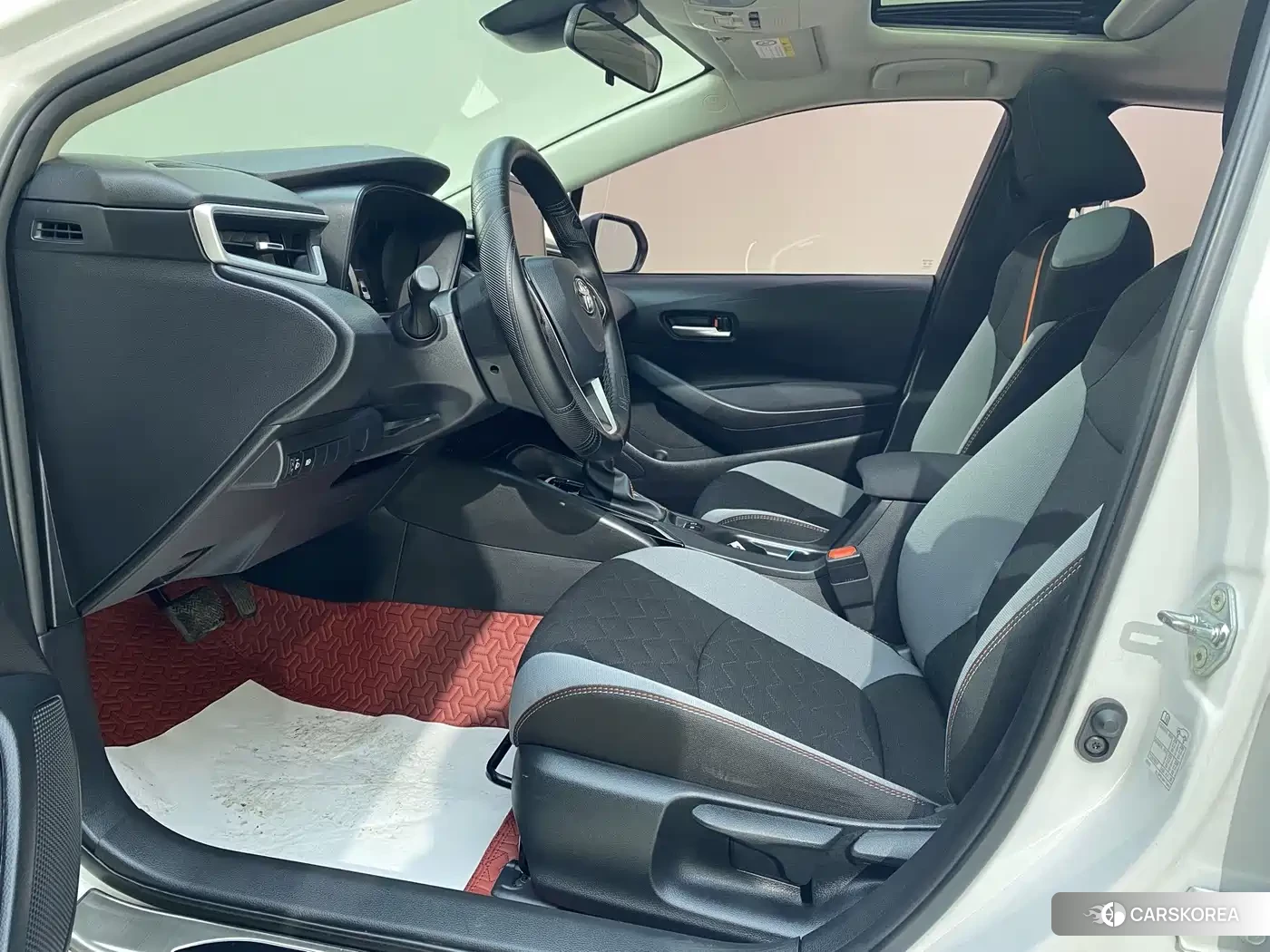 Toyota Corolla 2023 Белый из Китая, фото 6