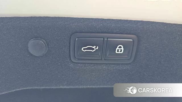 Kia The New K5 Hybrid 3rd generation 2023 Белый из Кореи, фото 6