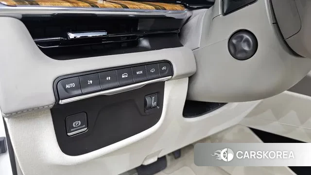 Cadillac Escalade 5th Generation 2023 Белый из Кореи, фото 6