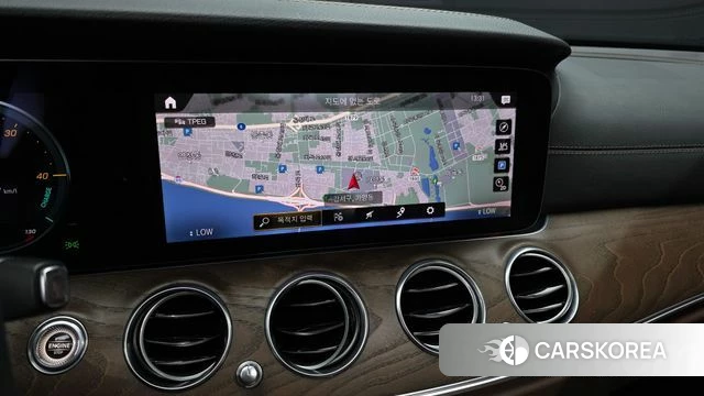 Mercedes-Benz E-Class W213 2021 Белый из Кореи, фото 6