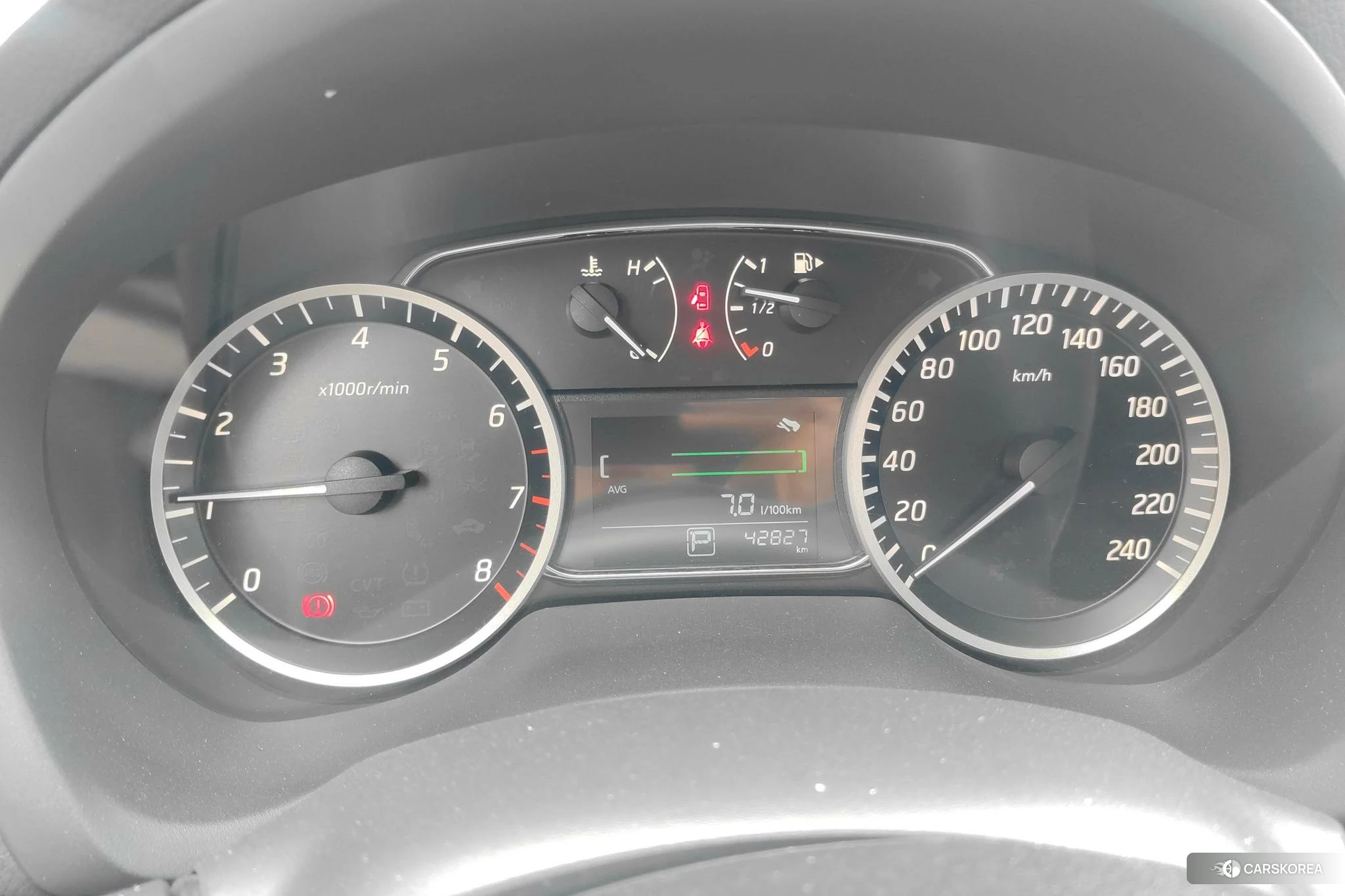 Nissan Sylphy 2021 Белый из Китая, фото 6