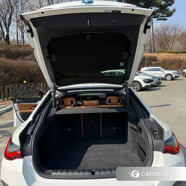 BMW i4 2022 Белый из Кореи, фото 6