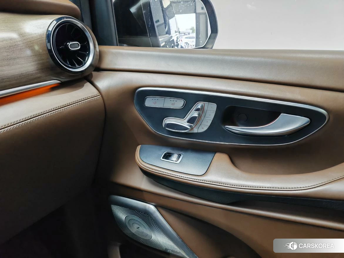Mercedes-Benz V-class 2021 Черный из Китая, фото 6