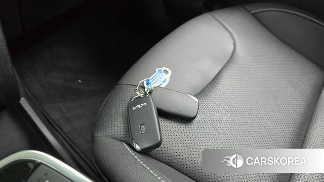 Kia Niro EV 2021 Серебристо-серый из Кореи, фото 6