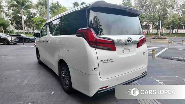 Toyota Elfa 2022 Белый из Китая, фото 6