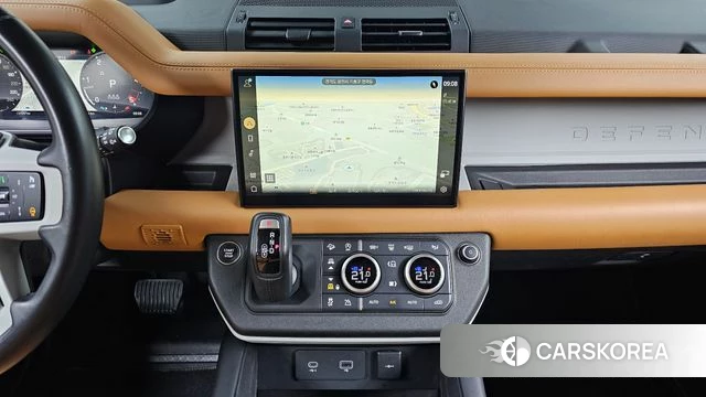 Land Rover Defender (L663) 2023 Серебряный из Кореи, фото 6