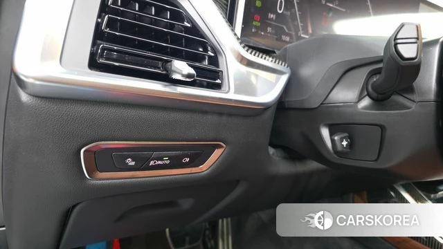 BMW X7 (G07) 2025 Коричневый из Кореи, фото 6