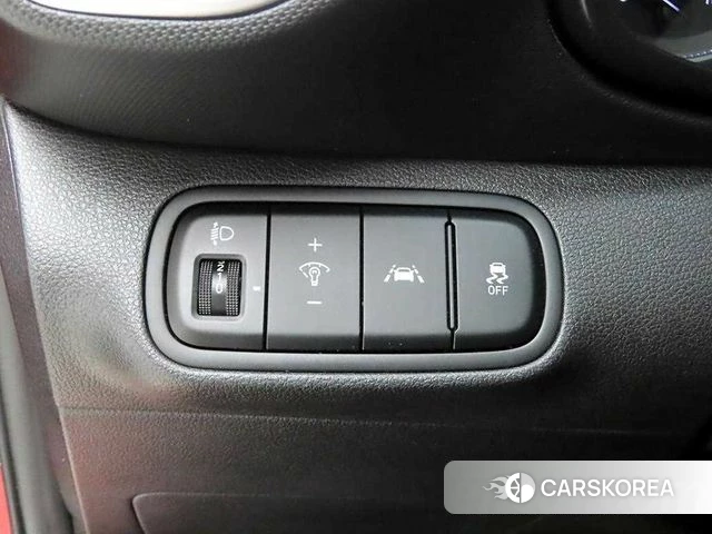 Hyundai Venue 2019 Красный из Кореи, фото 6