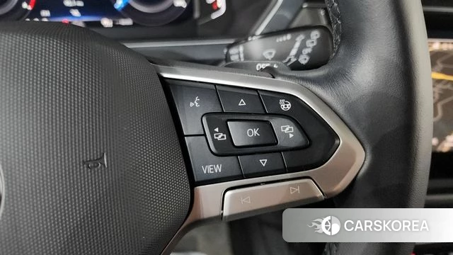Volkswagen Tiguan second Generation 2023 Белый из Кореи, фото 6