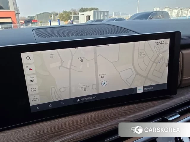 Hyundai Santa Fe (MX5) 2023 Серебристо-серый из Кореи, фото 6