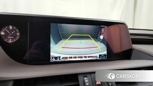 Lexus ES300h 7th generation 2018 Серебристо-серый из Кореи, фото 6