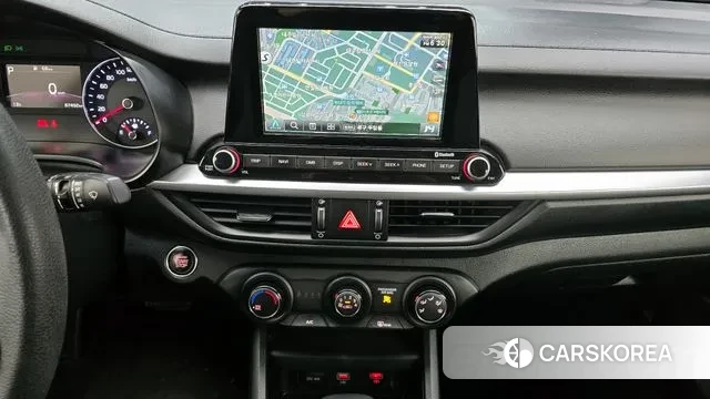 Kia The New K3 2nd generation 2022 Белый из Кореи, фото 6