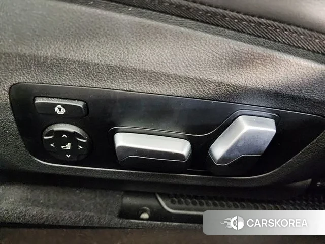 BMW 8 Series (G15) 2023 Белый из Кореи, фото 6