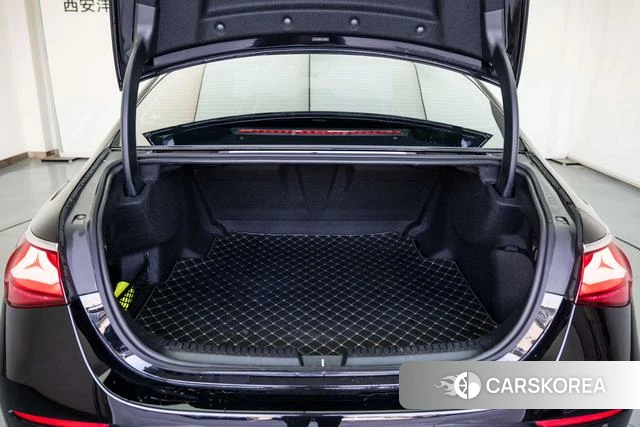 Mercedes-Benz E-class 2025 Черный из Китая, фото 6