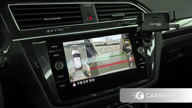 Volkswagen Tiguan second Generation 2020 Белый из Кореи, фото 6